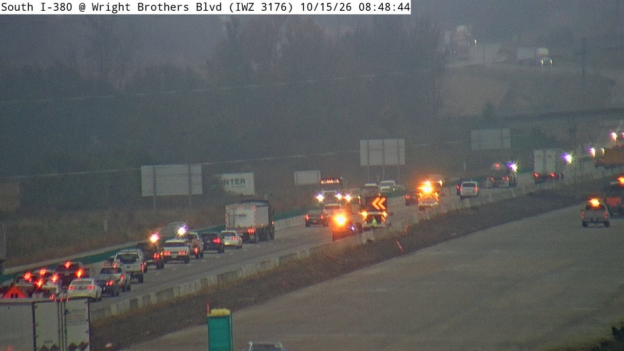 Stalled Vehicle Delays Traffic on I-380 Southbound Near Cedar Rapids