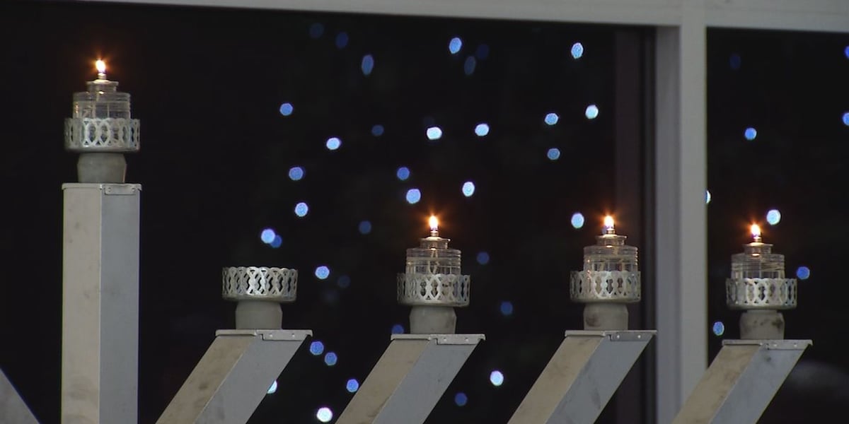 Bondi Beach shooting impact felt at Cedar Rapids Hanukkah celebration