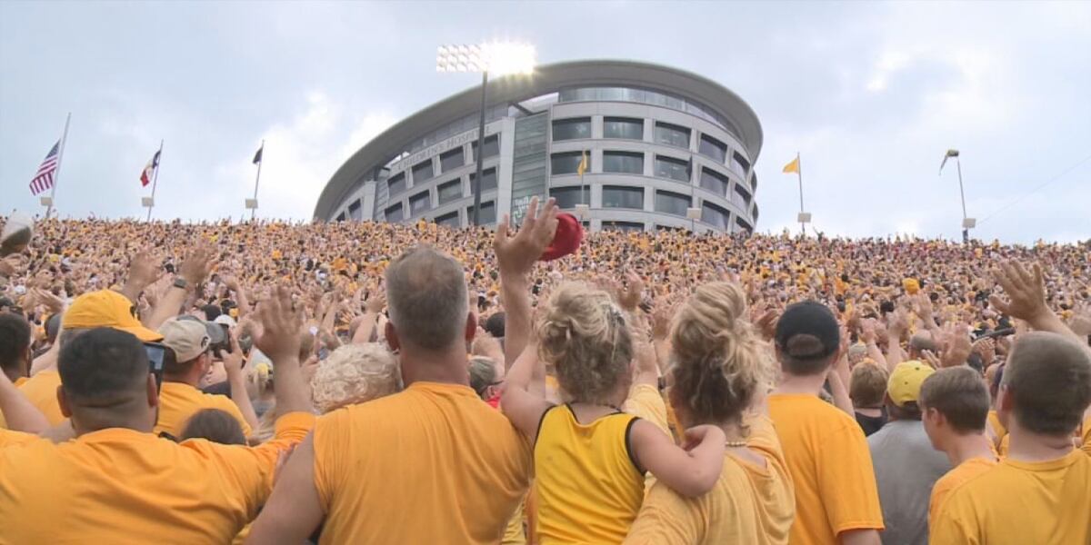 Football Wave Iowa Hawkeye football player writes song about
