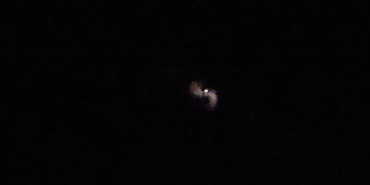 Strange light observed in Iowa night skies, astronomer explains why Strange light observed in Iowa night skies, astronomer explains why
