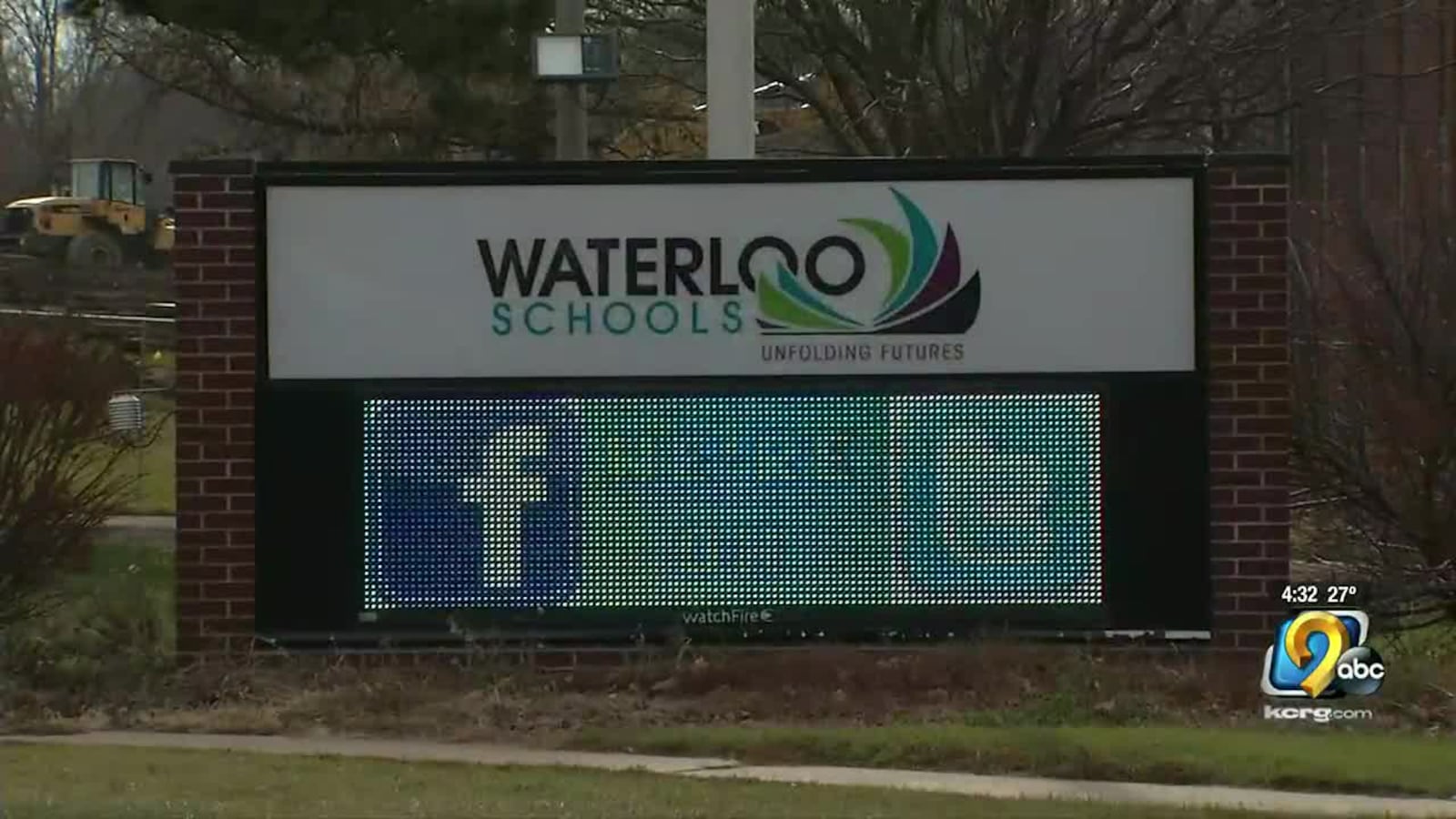 Waterloo Schools approve new student dress code policy