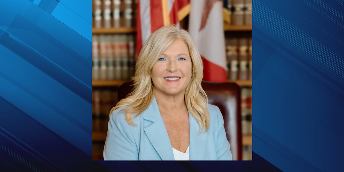 Lundgren enters race for Iowa’s Second Congressional District Lundgren enters race for Iowa’s Second Congressional District