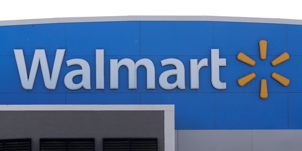 Man charged w threat of terrorism following incident at central Iowa Walmart