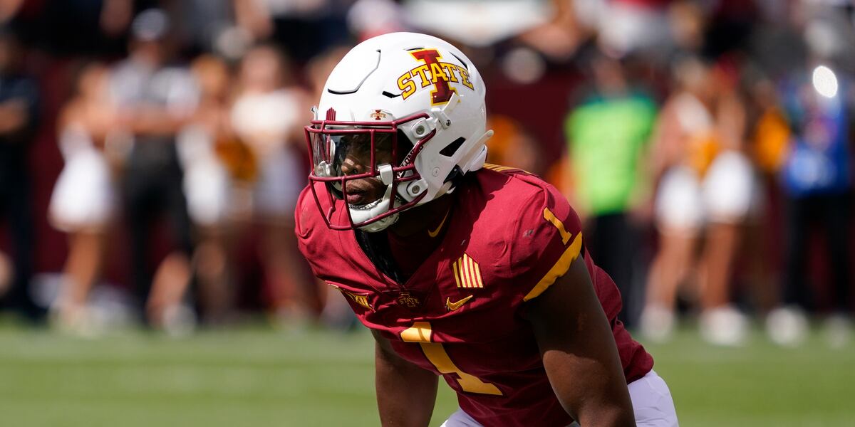 cyclone v2 football helmet ZERO2 TRENCH ELITE The result is not only groundbreaking protection Cyclones' Anthony Johnson Jr. drafted