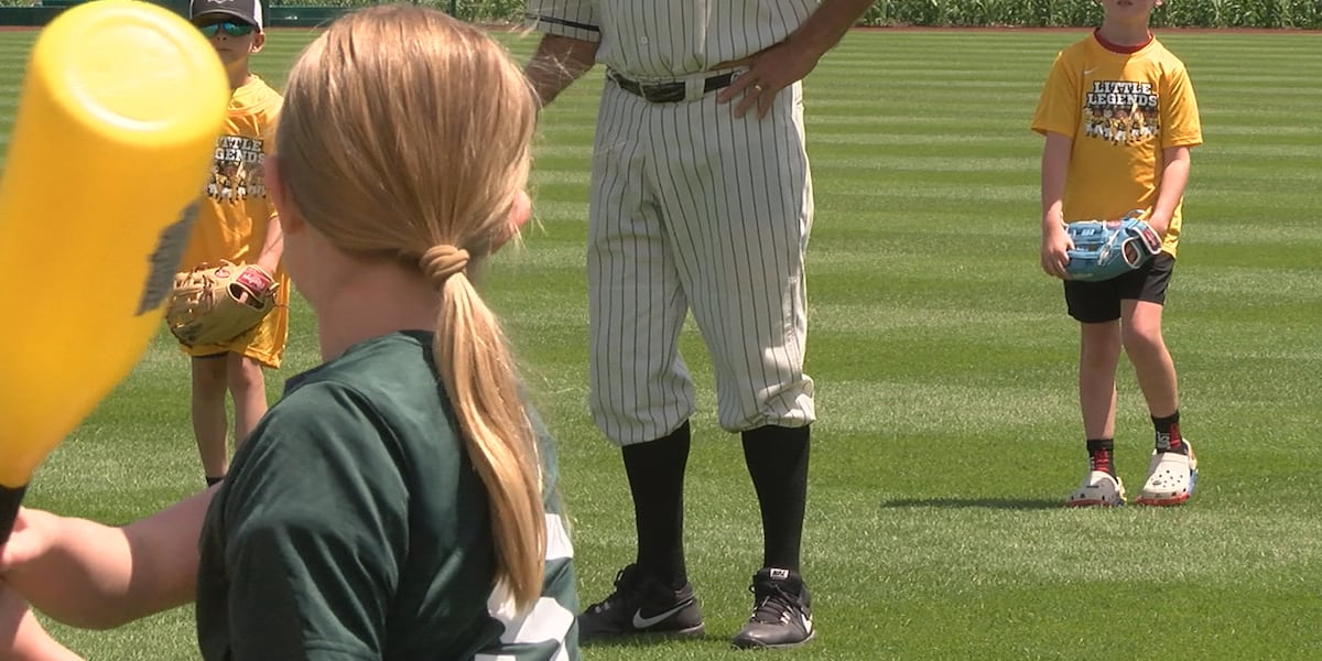 Youth baseball camp at the Field of Dreams honors Roberto Clemente’s legacy