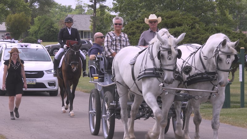 Horse carries Cedar Rapids rider to final resting place