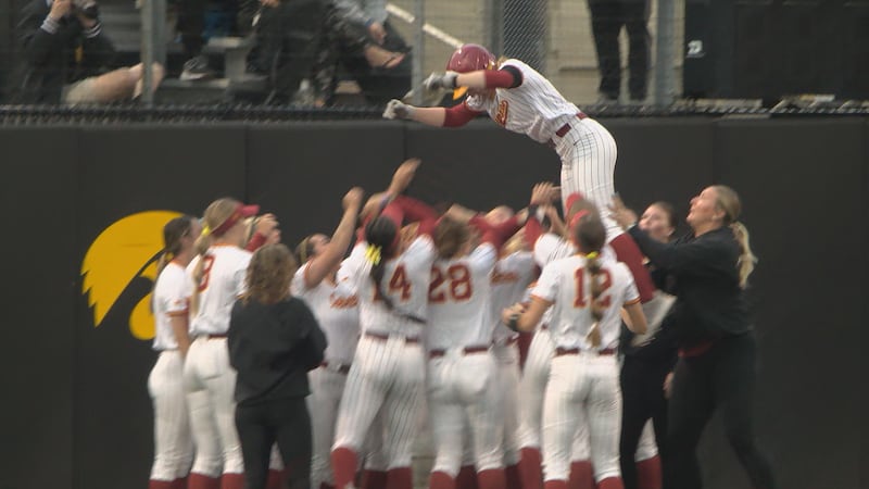 ISU gets late game-winning home run to take down Iowa in the Cy-Hawk series