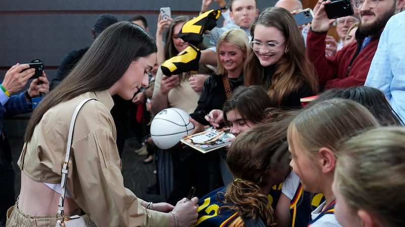 Caitlin Clark gets off to a slow start in Fever home debut, but fans are into it