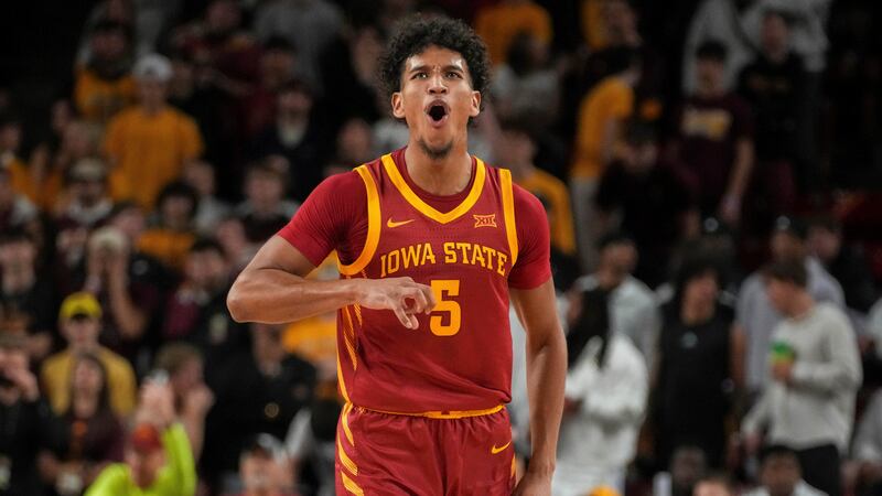 Curtis Jones scores 33, No. 3 Iowa State closes with big run in 76-61 win over Arizona State