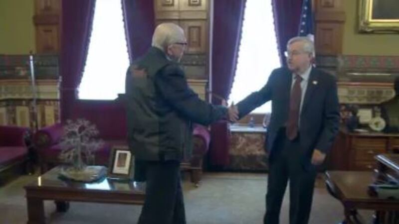 Clinton Poley World War II veteran takes cross-country trip through Iowa
