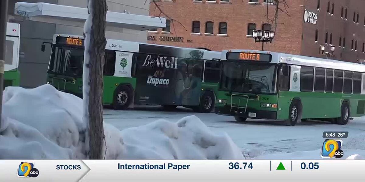 Cedar Rapids busses continue service through winter weather cedar-rapids-busses-continue-service-through-winter-weather
