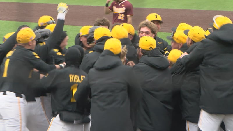 Walk-off home run springs Iowa over Minnesota