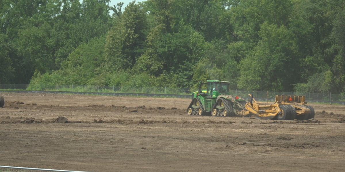 Neighbors voice concerns over planned Cedar Rapids data center