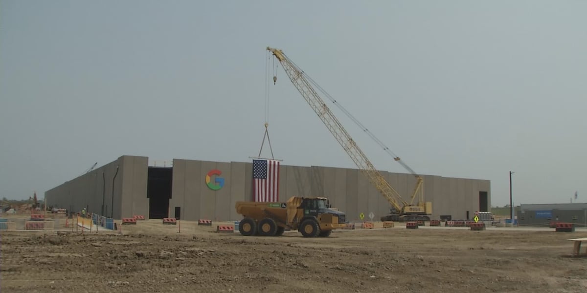Cedar Rapids mayor defends data center projects amid kickback claims, NDA questions