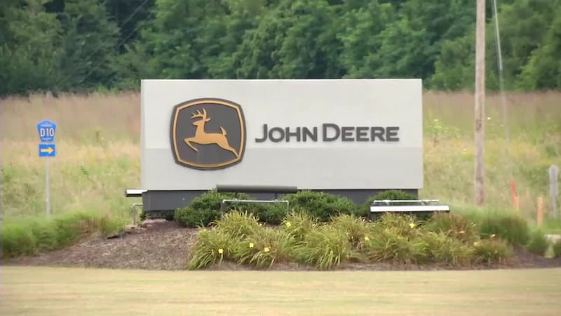 John Deere announces more layoffs in Waterloo, a look at the numbers and why