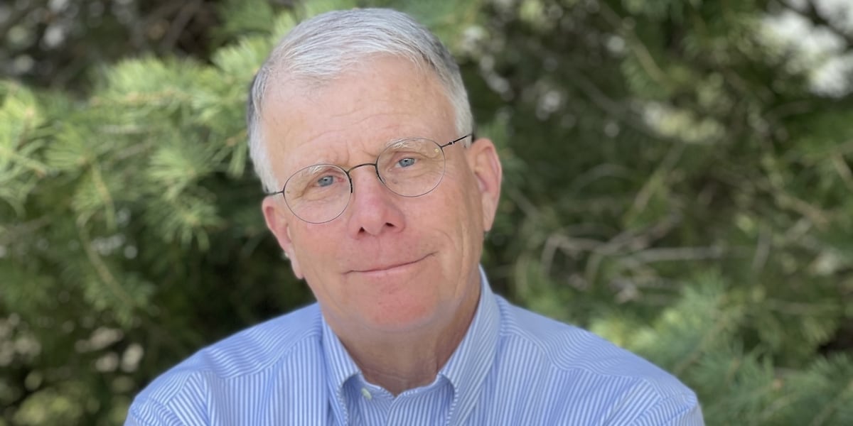 Iowa congressional candidate suspends campaign