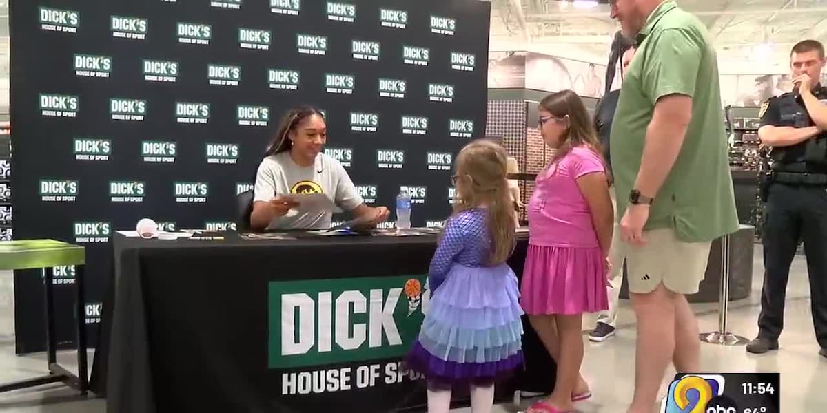 Iowa grad Hannah Stuelke signs autographs in her hometown, will head to Italy to start pro career