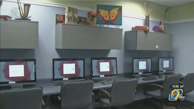 Salvation Army opens new computer lab for community use