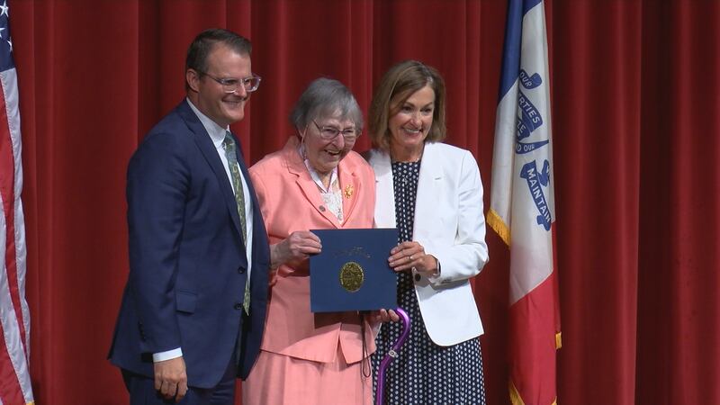 Governor Kim Reynolds and Lt. Governor Adam Gregg honor Iowans who volunteered their time to...