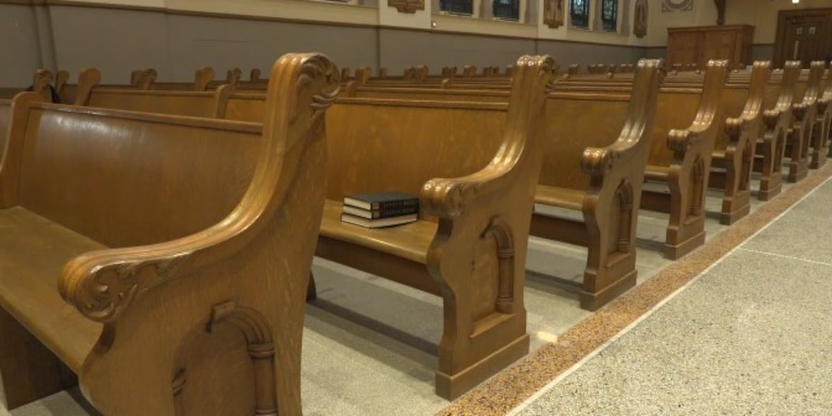 Three Iowa priests face visa expiration after year-long renewal wait