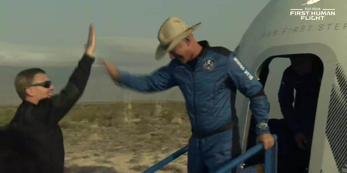 Jeff Bezos Rocking Jeff Bezos blasts into space on Blue Origin rocket: ‘Best day ever’